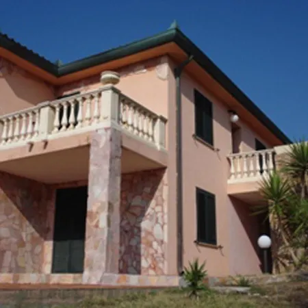 Houseciaccia *
